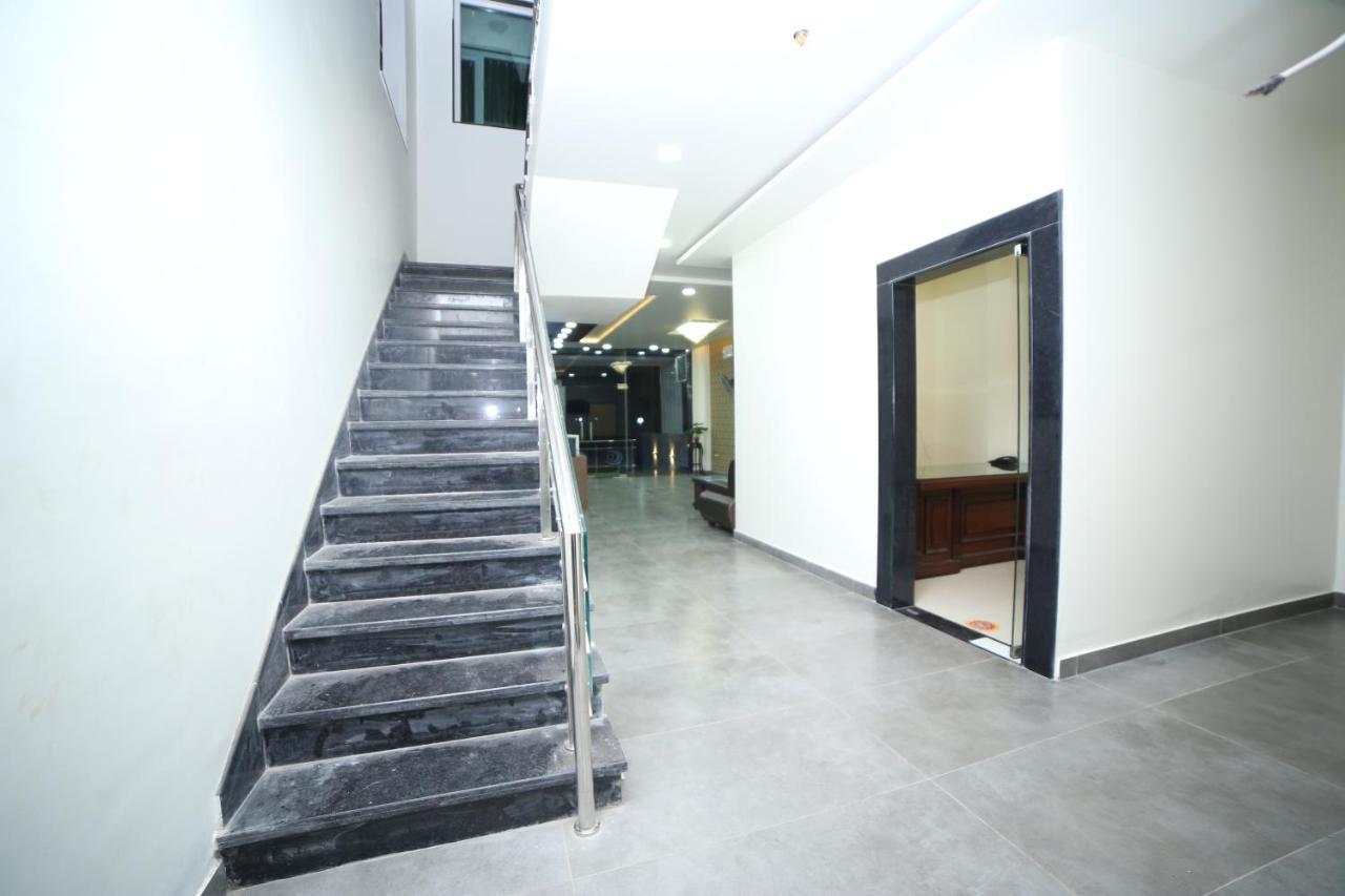 Hotel Devens Jaipur Ngoại thất bức ảnh