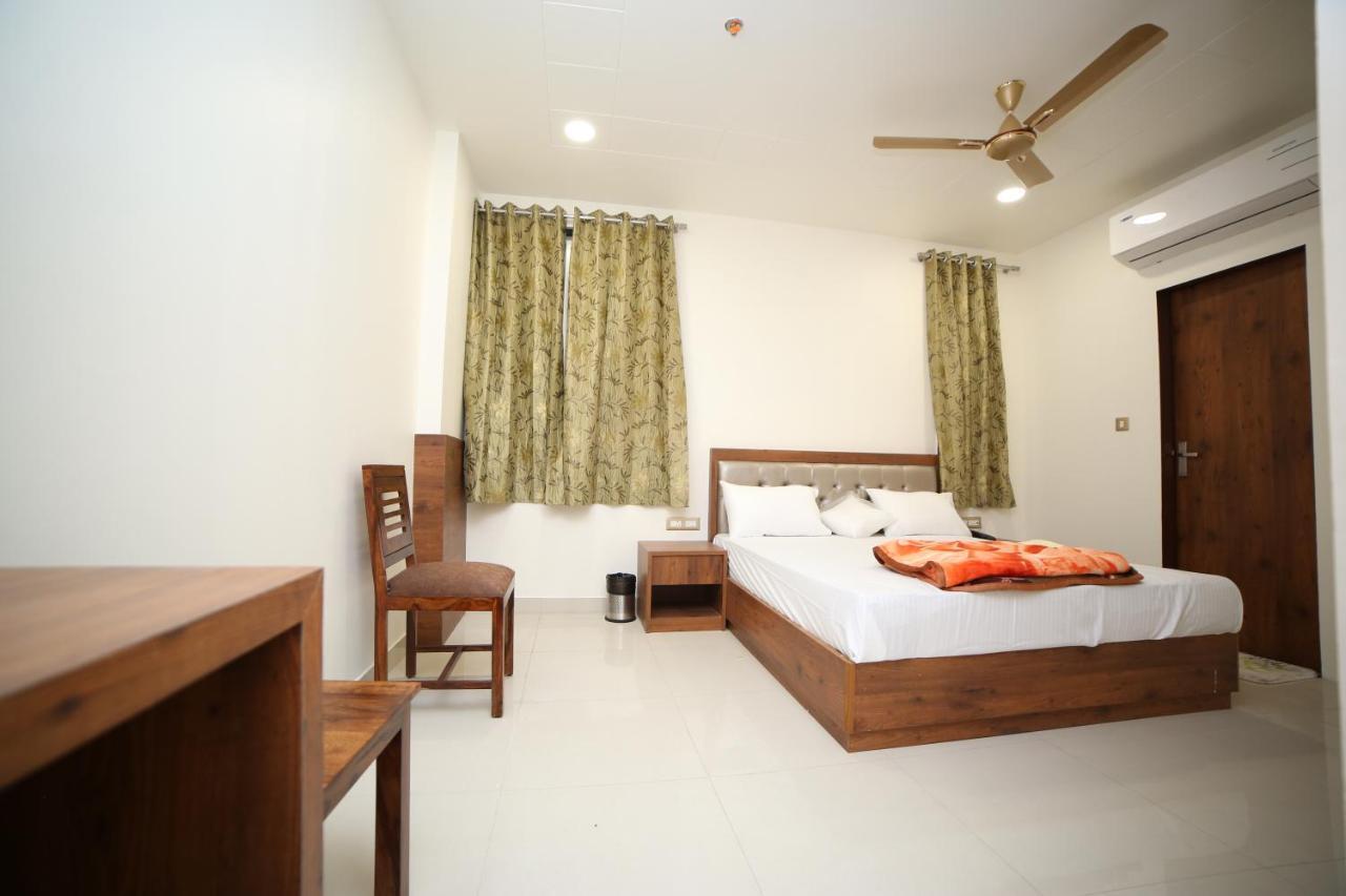 Hotel Devens Jaipur Ngoại thất bức ảnh